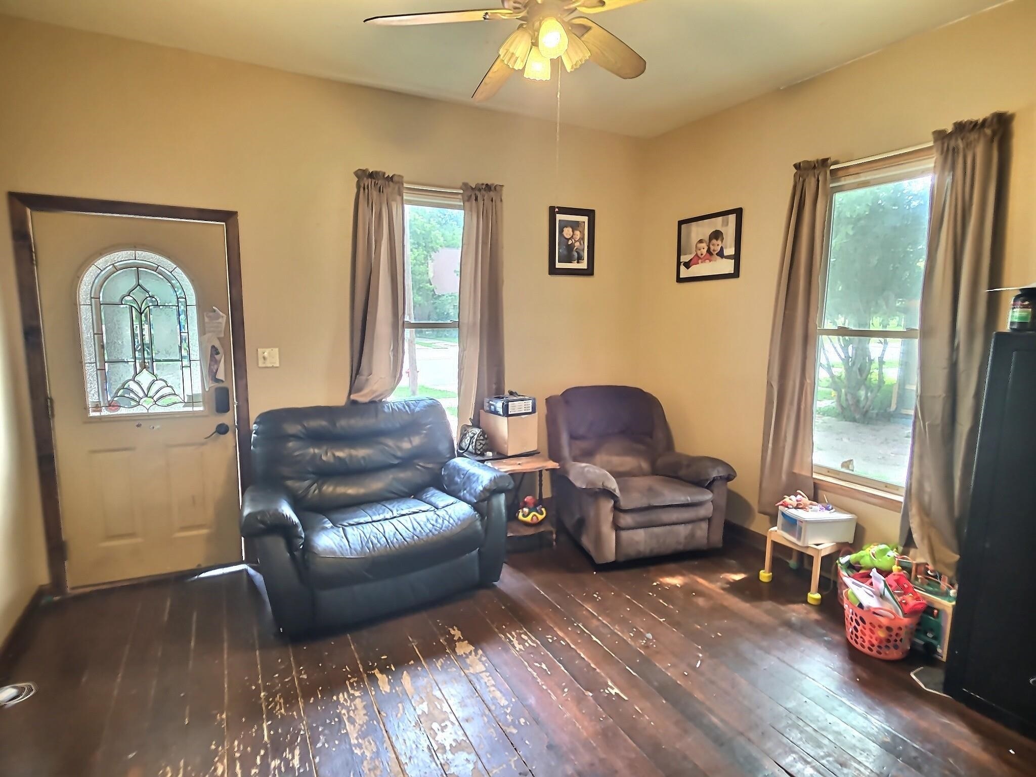 Property Photo:  927 Butler Avenue  WI 54958 