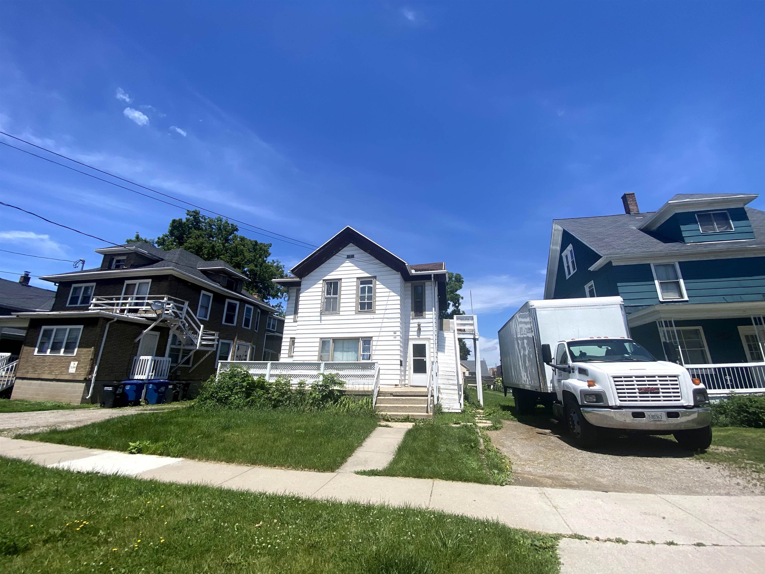 24 W 10th Avenue  Oshkosh WI 54902 photo