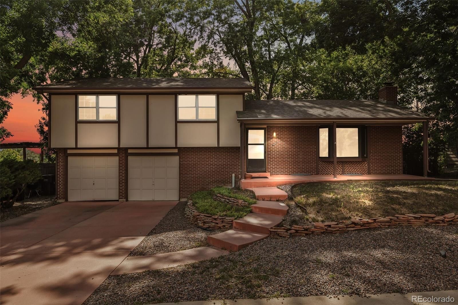 Property Photo: 4631 Ashfield Drive CO 80301