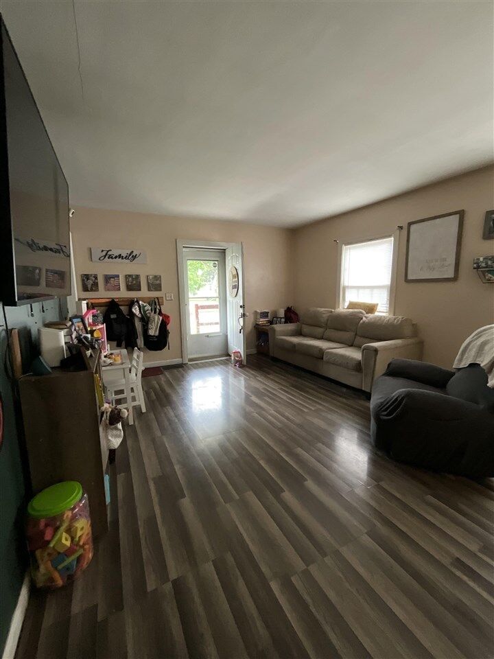 Property Photo:  900 W Main Street  IN 47374 