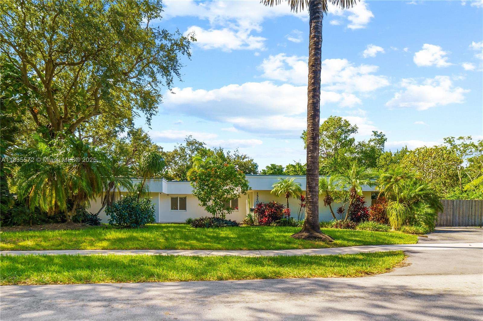 Property Photo: 15200 SW 81st Ave FL 33157