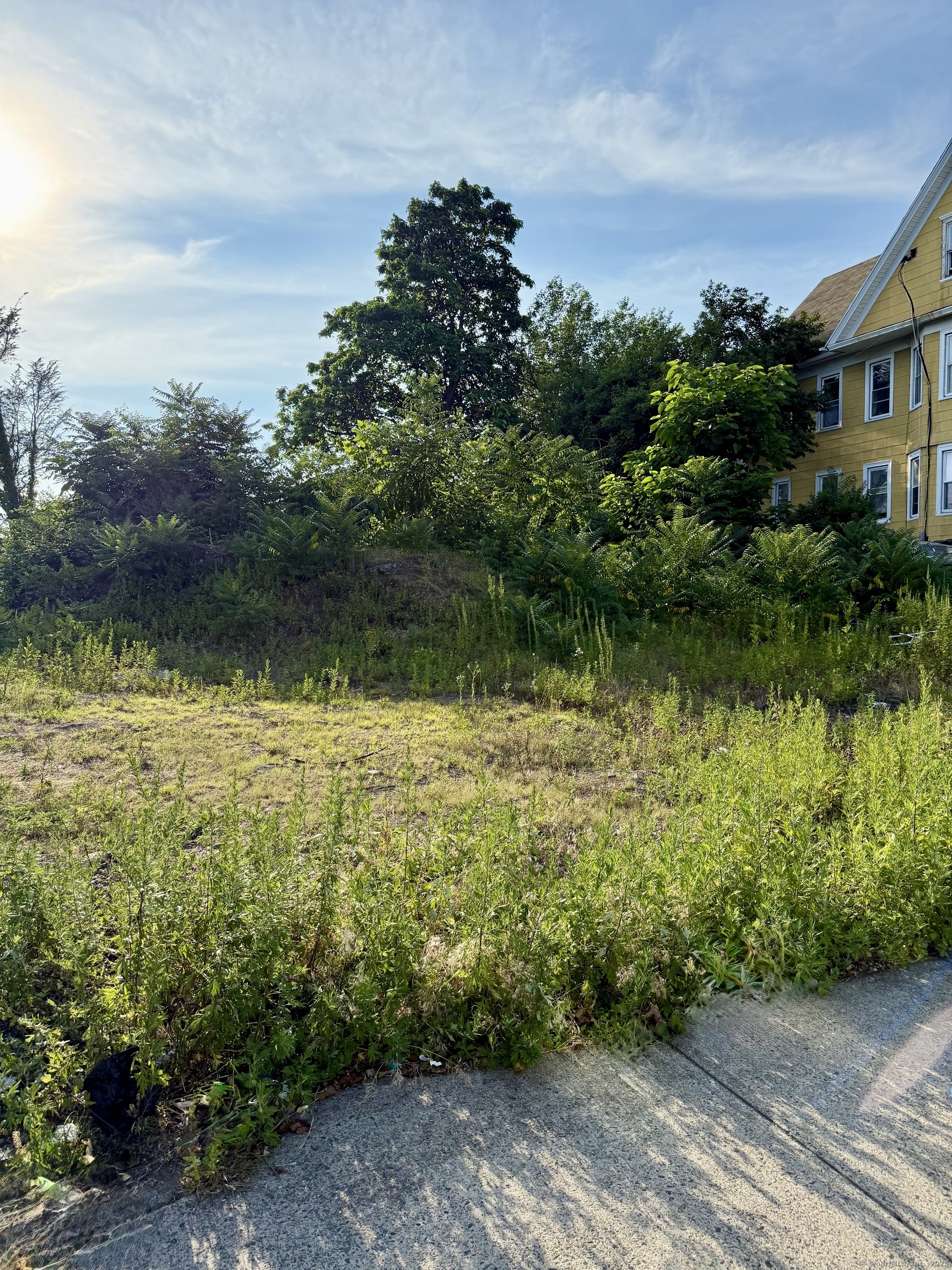 Property Photo:  2031 East Main Street  CT 06610 