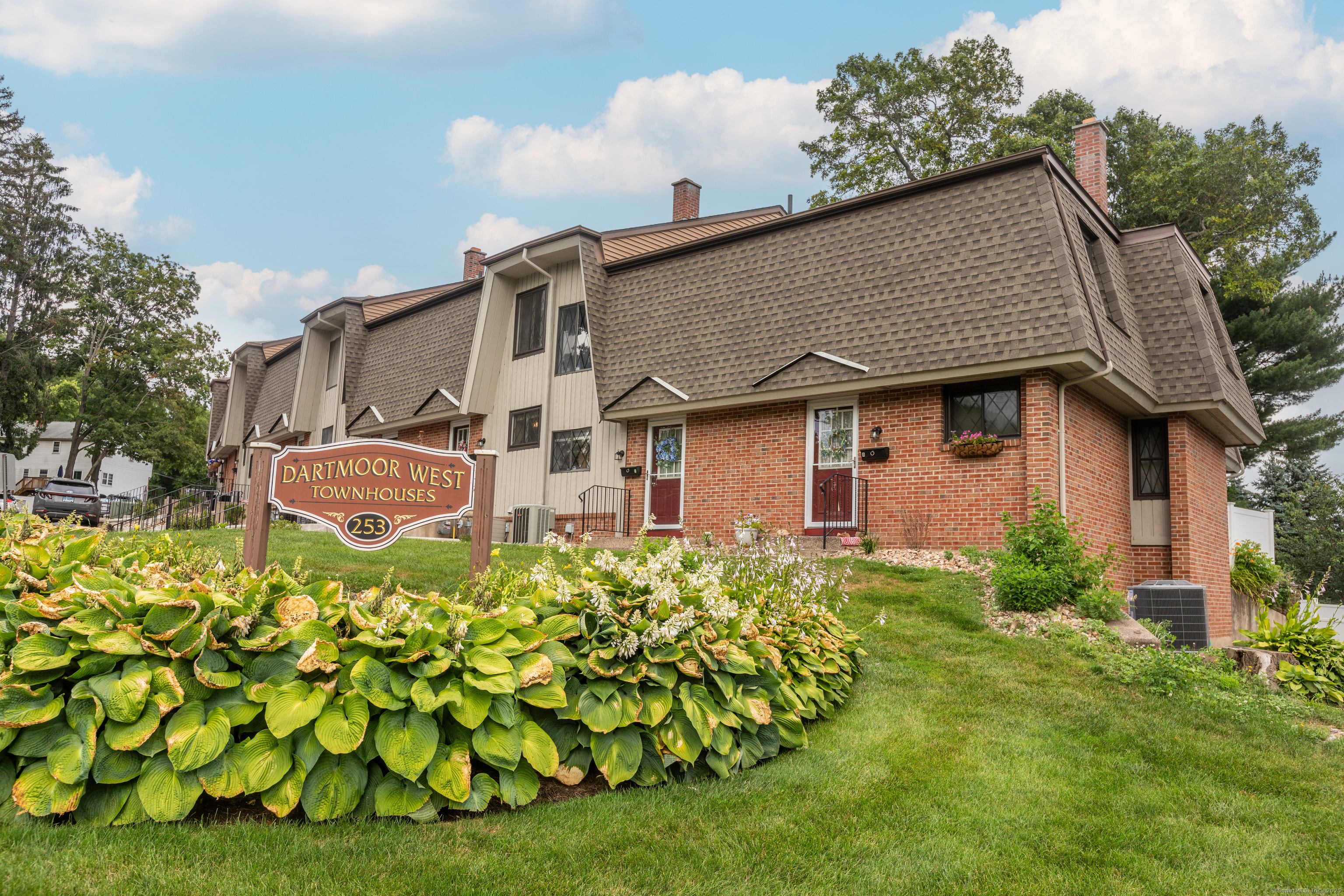 Property Photo: 253 West Street Apt B CT 06479