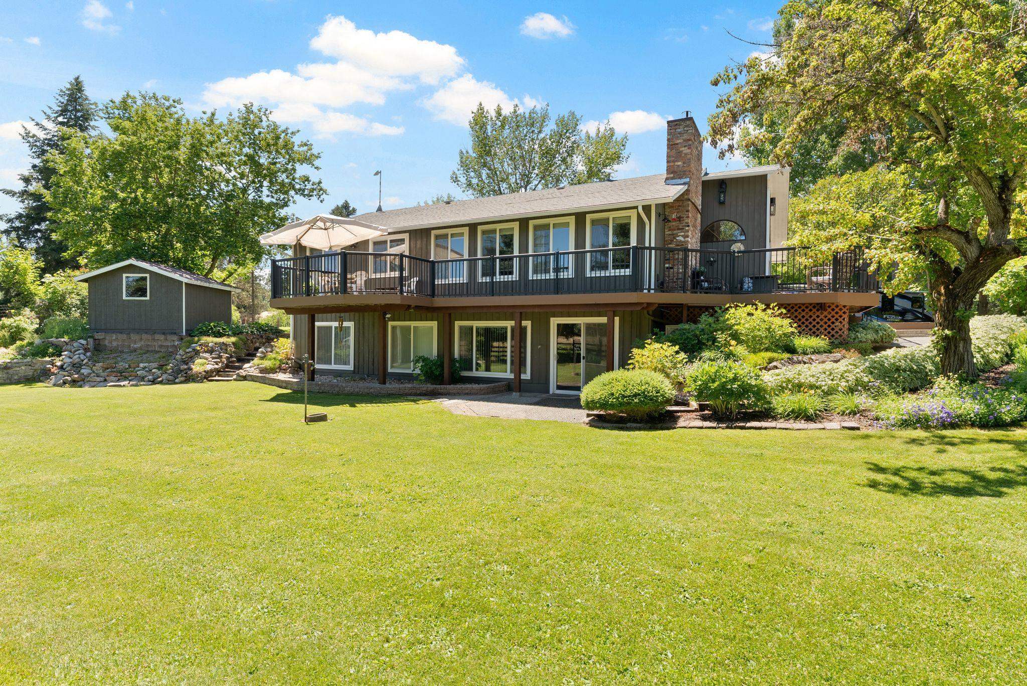 Property Photo: 996A Basin Rd WA 99114