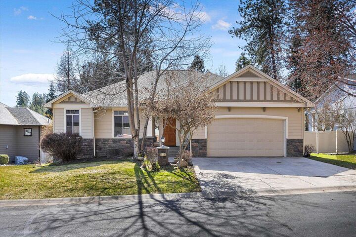 Property Photo:  510 E Golden Eagle Ln  WA 99005 