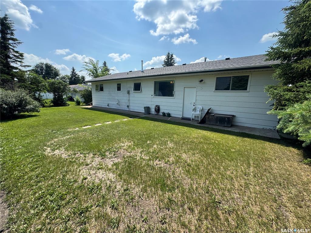 Property Photo: 309 5th Avenue N SK S0K 2Z0