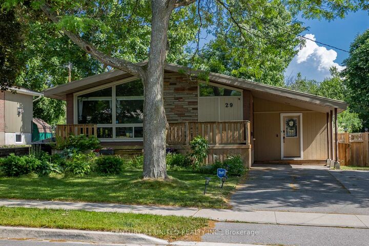 Photo de la propriété:  29 Kawartha Drive  ON K9V 1A6 