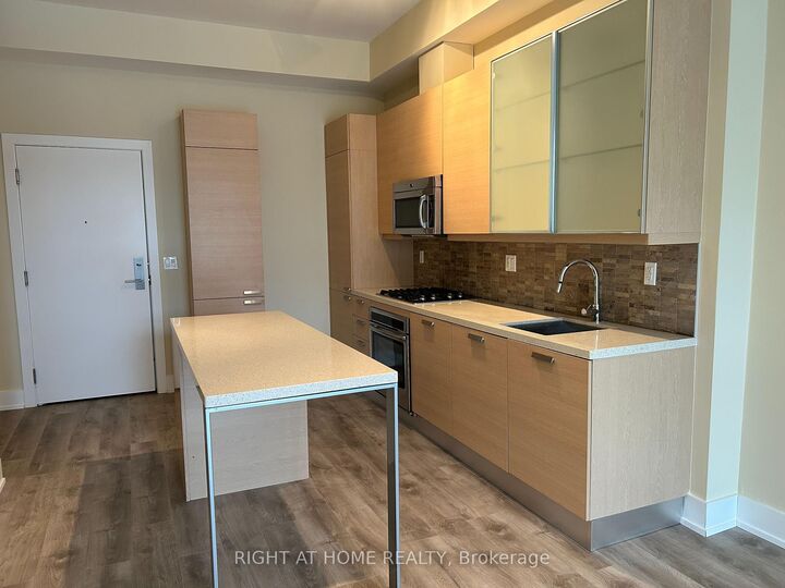 Property Photo: 66 Kippendavie Avenue 217 ON M4L 0A4