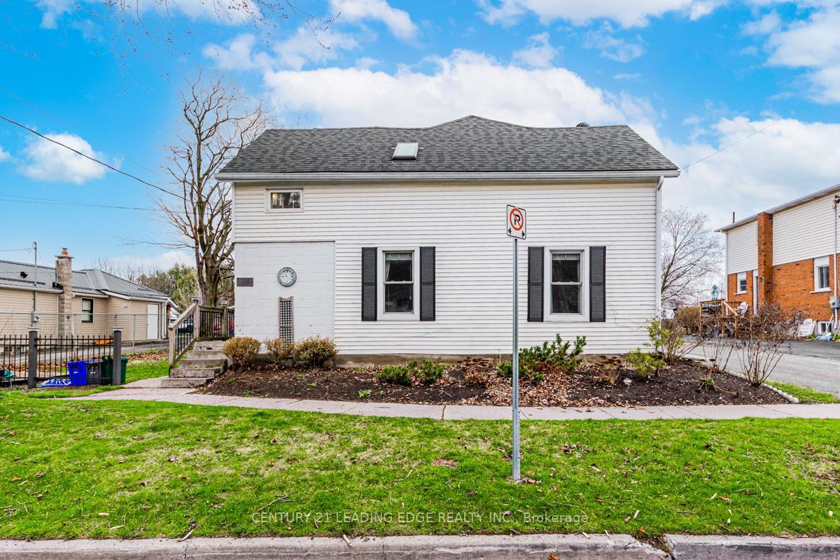 Photo de la propriété: 433 Cottesmore Avenue W ON K9A 4E4