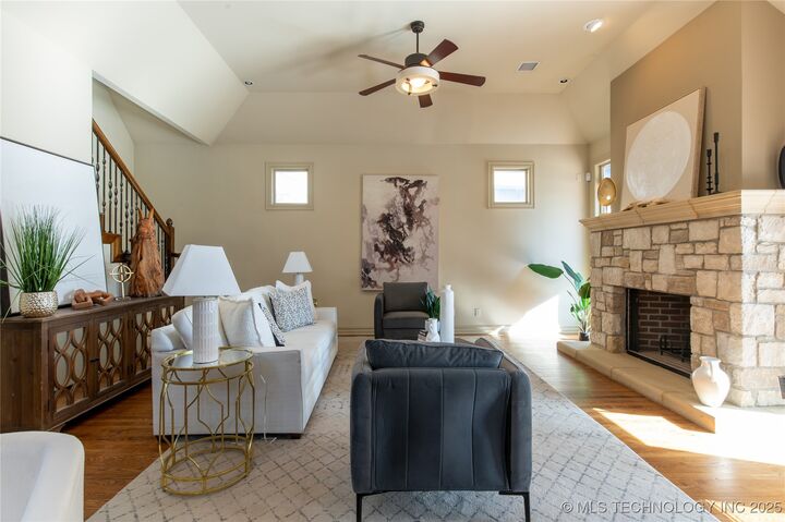 Property Photo:  6009 W Utica Circle  OK 74011 