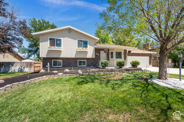 Property Photo:  1609 E Sego Lily Dr  UT 84092 