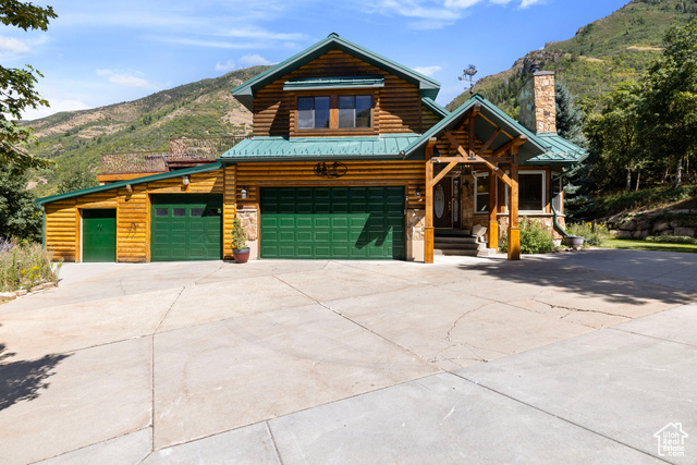 Property Photo: 610 S Maple Dr UT 84653