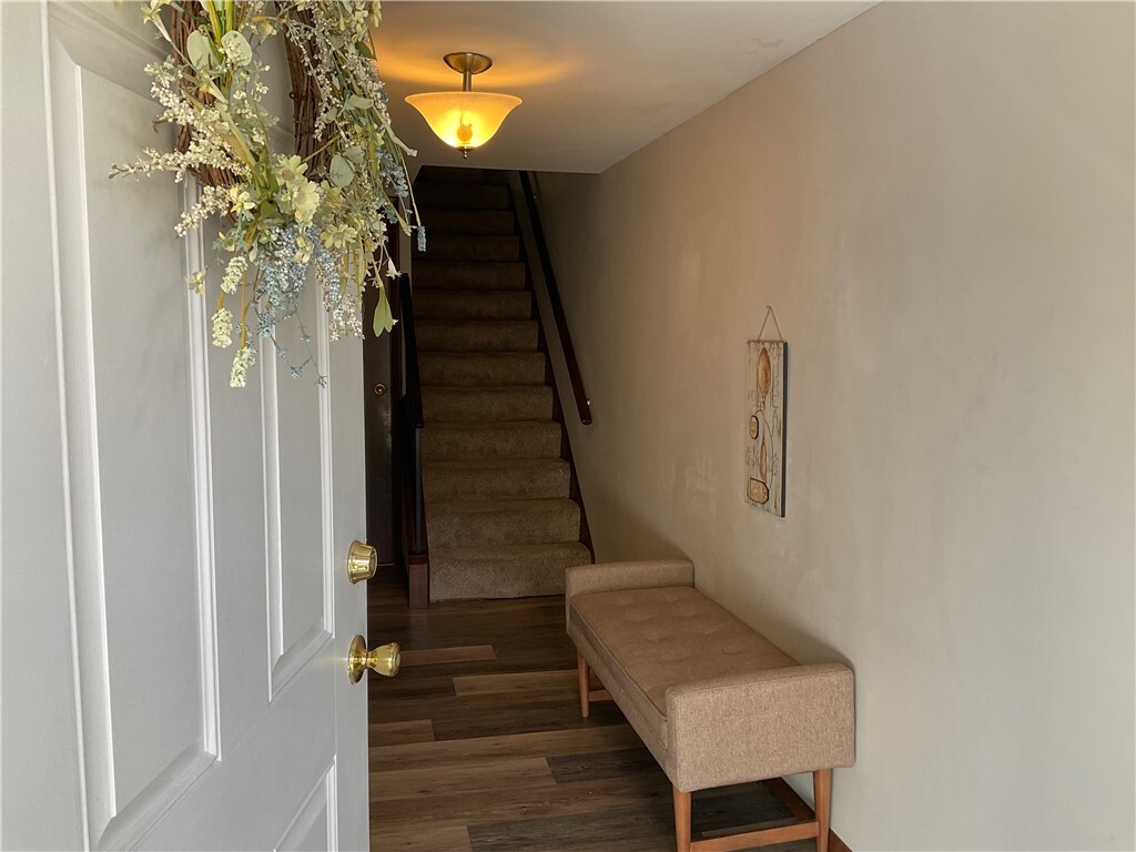 Property Photo: 905 Camelot Drive PA 15237