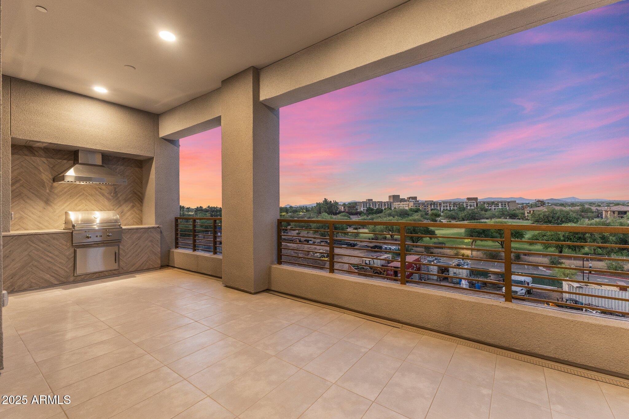 Property Photo: 5250 E Deer Valley Drive 439 AZ 85054