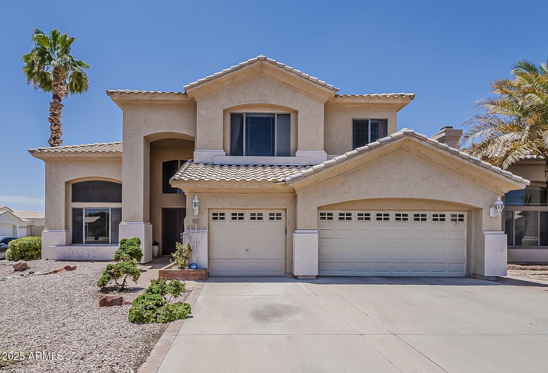 Property Photo: 1895 E Dava Drive AZ 85283