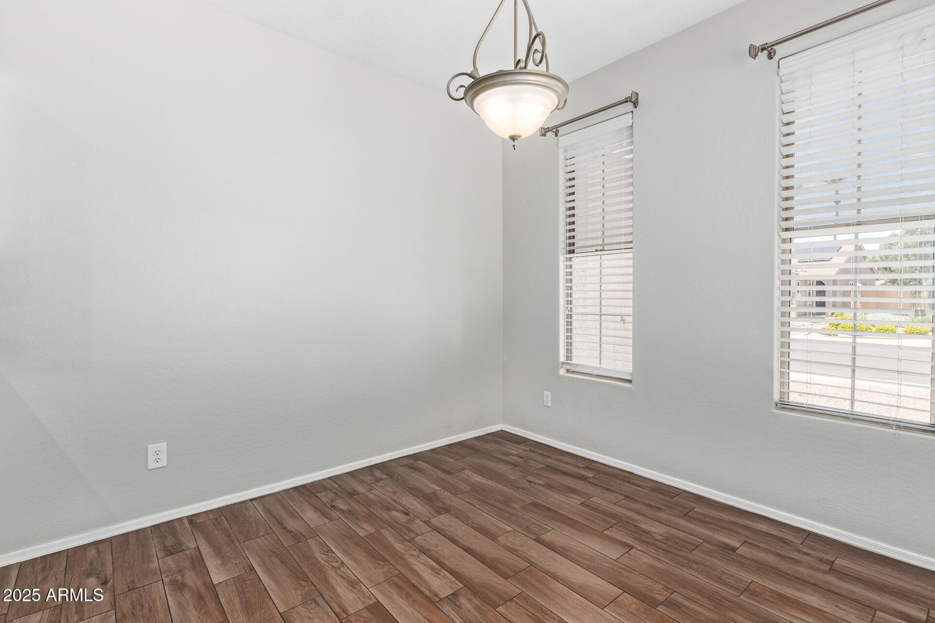 Property Photo: 3677 E Flower Street AZ 85298
