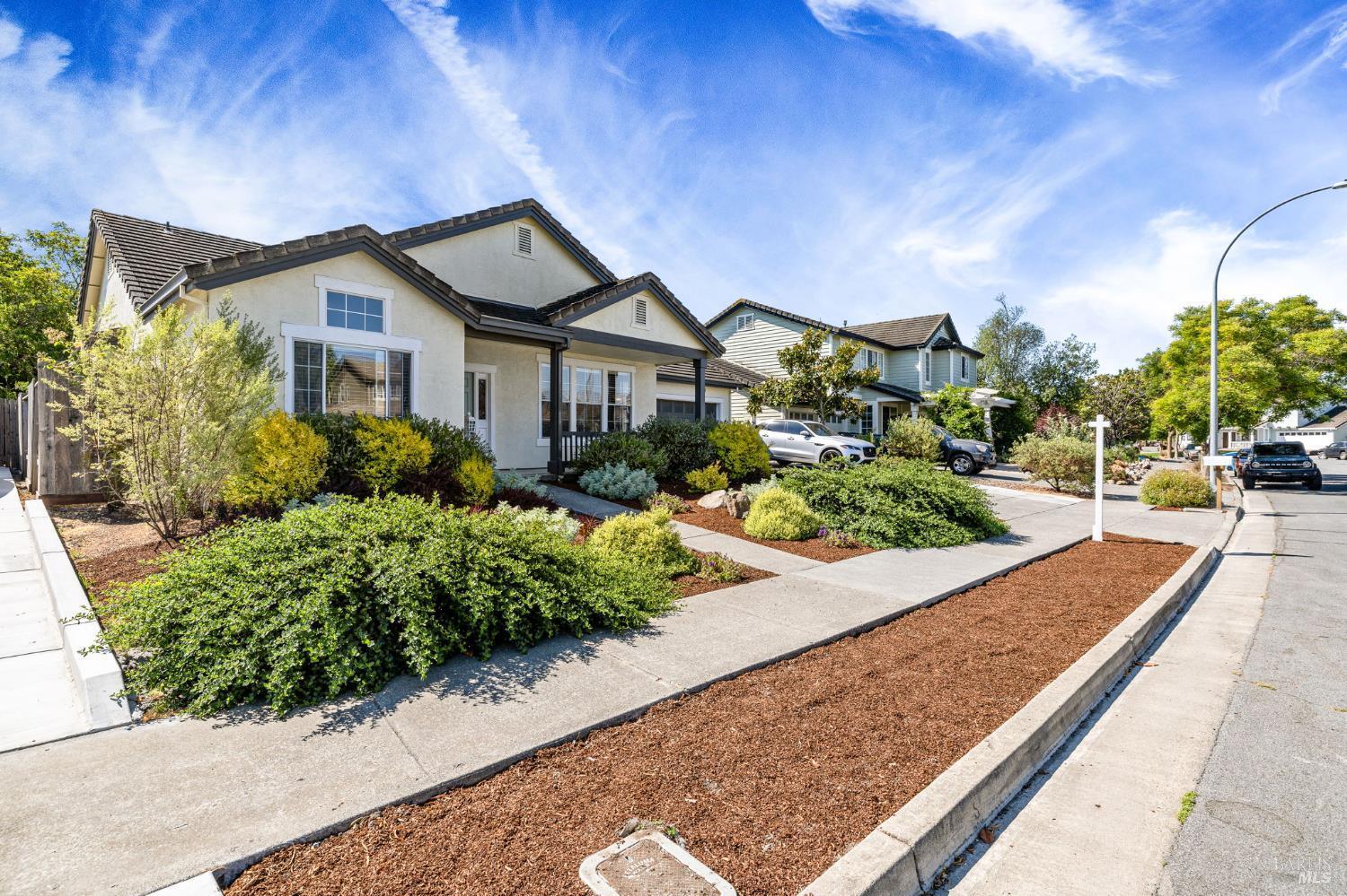 Property Photo: 1628 Andover Way CA 94954
