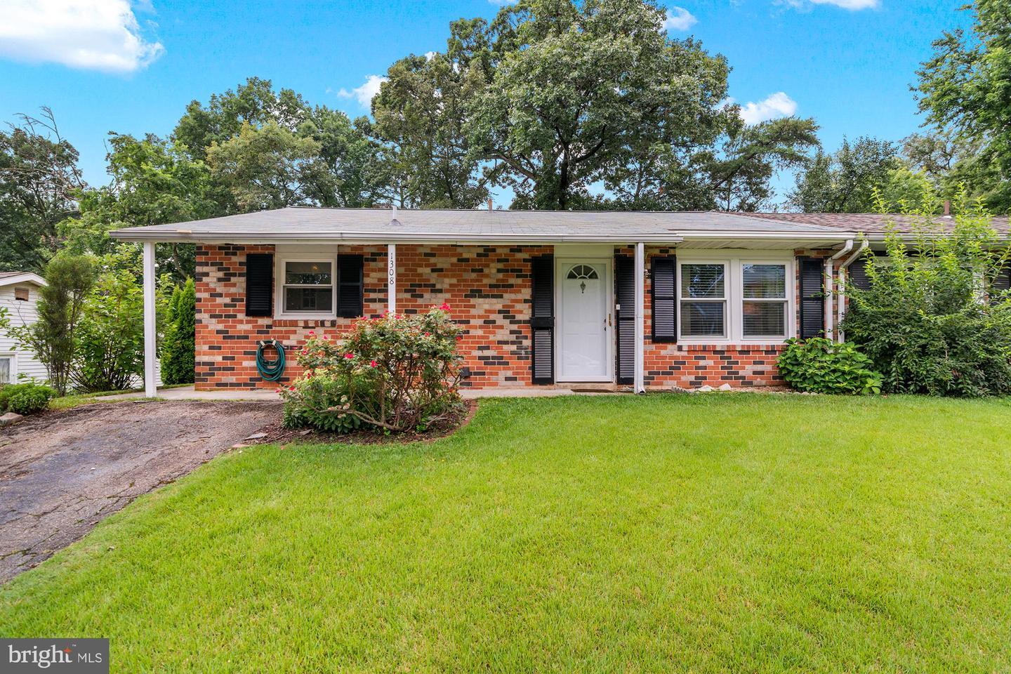 Property Photo: 1308 Greyswood Road MD 21113