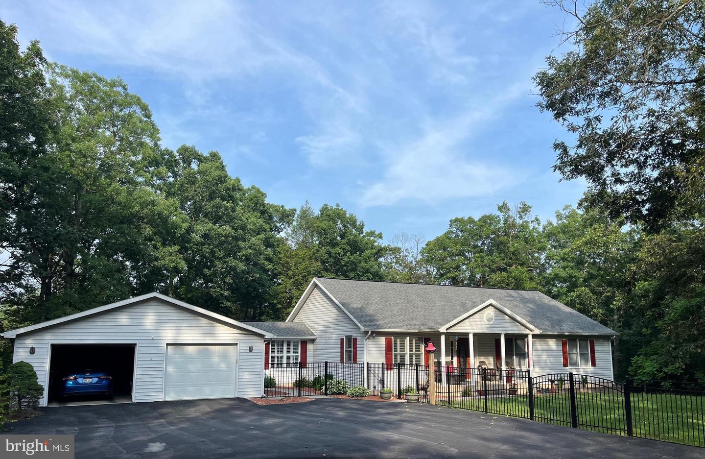 Property Photo: 10 Winnipeg Lane WV 25427