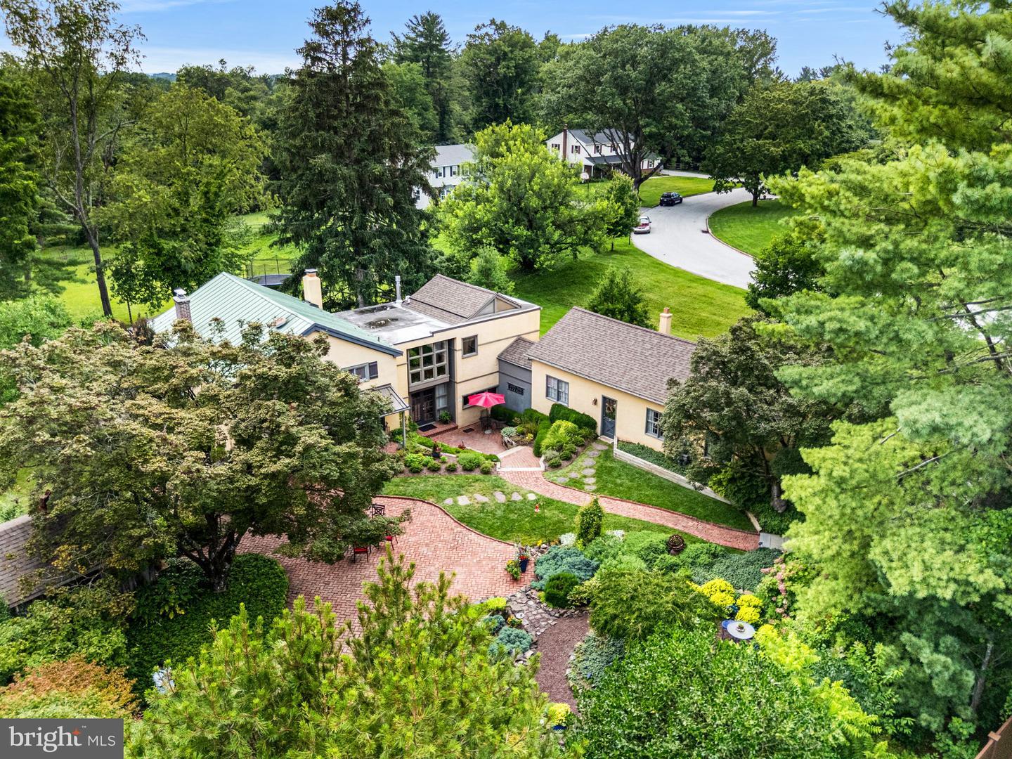 41 S Forge Manor Drive  Phoenixville PA 19460 photo