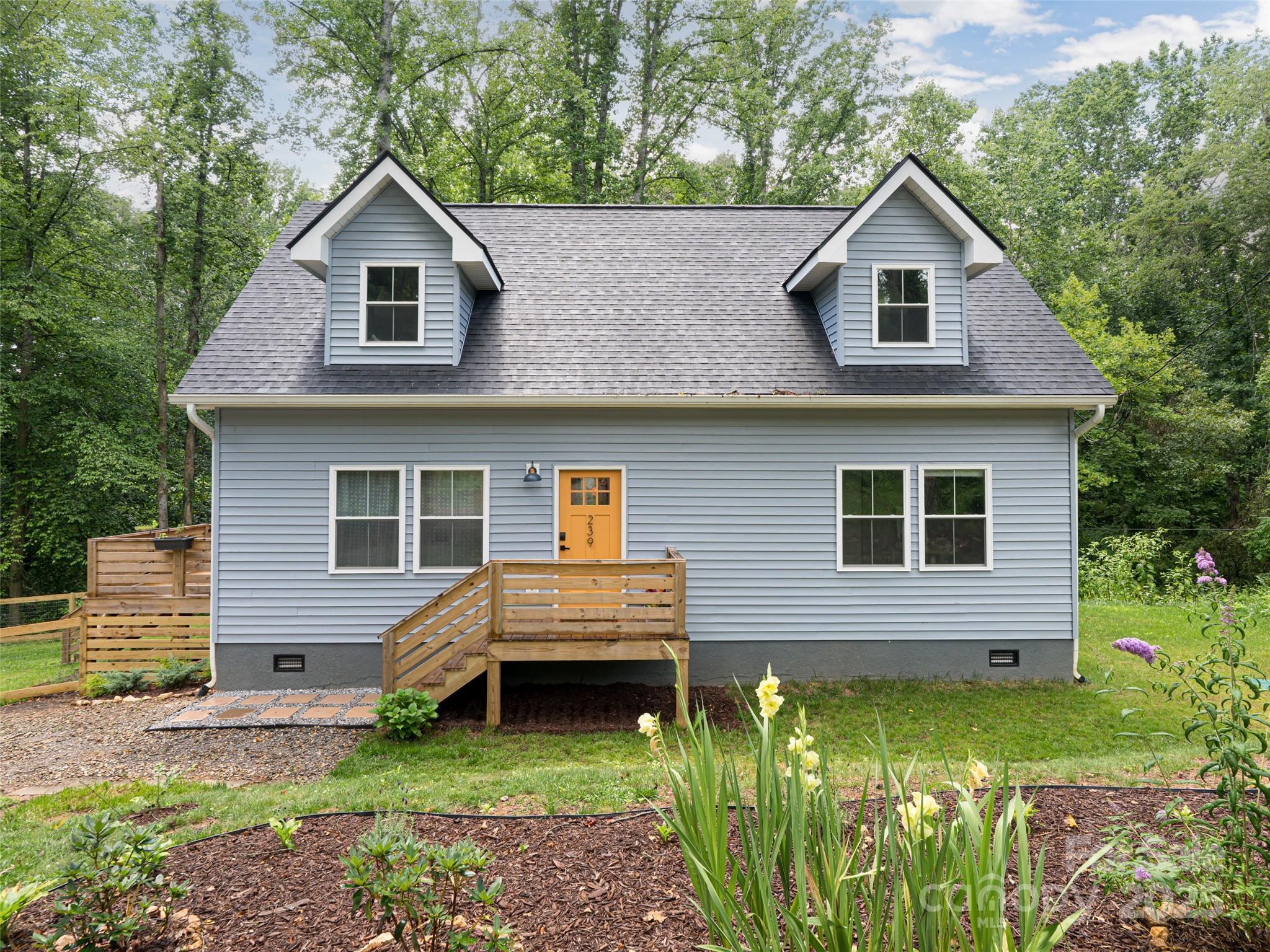 Property Photo: 239 Bonnies Meadow Place NC 28806