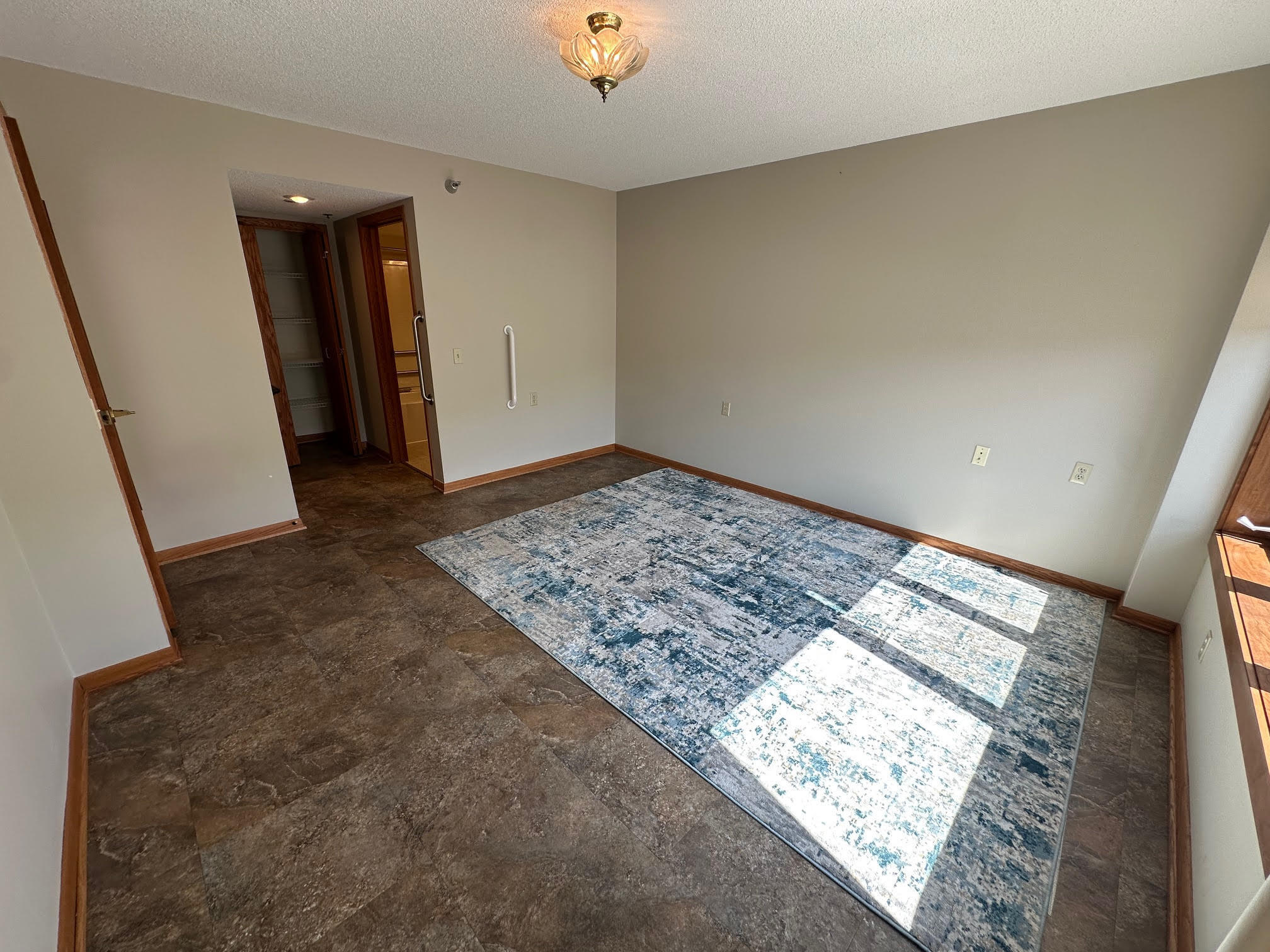 Property Photo: 2200 Hamilton Drive 204 IA 50014