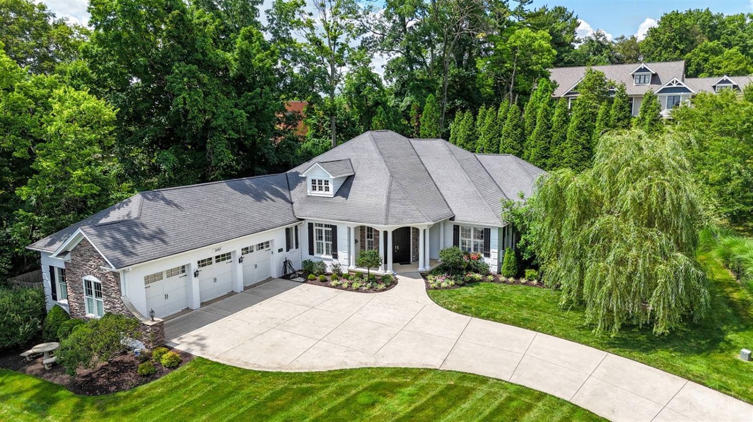 Property Photo: 3497 Bayard Drive OH 45208