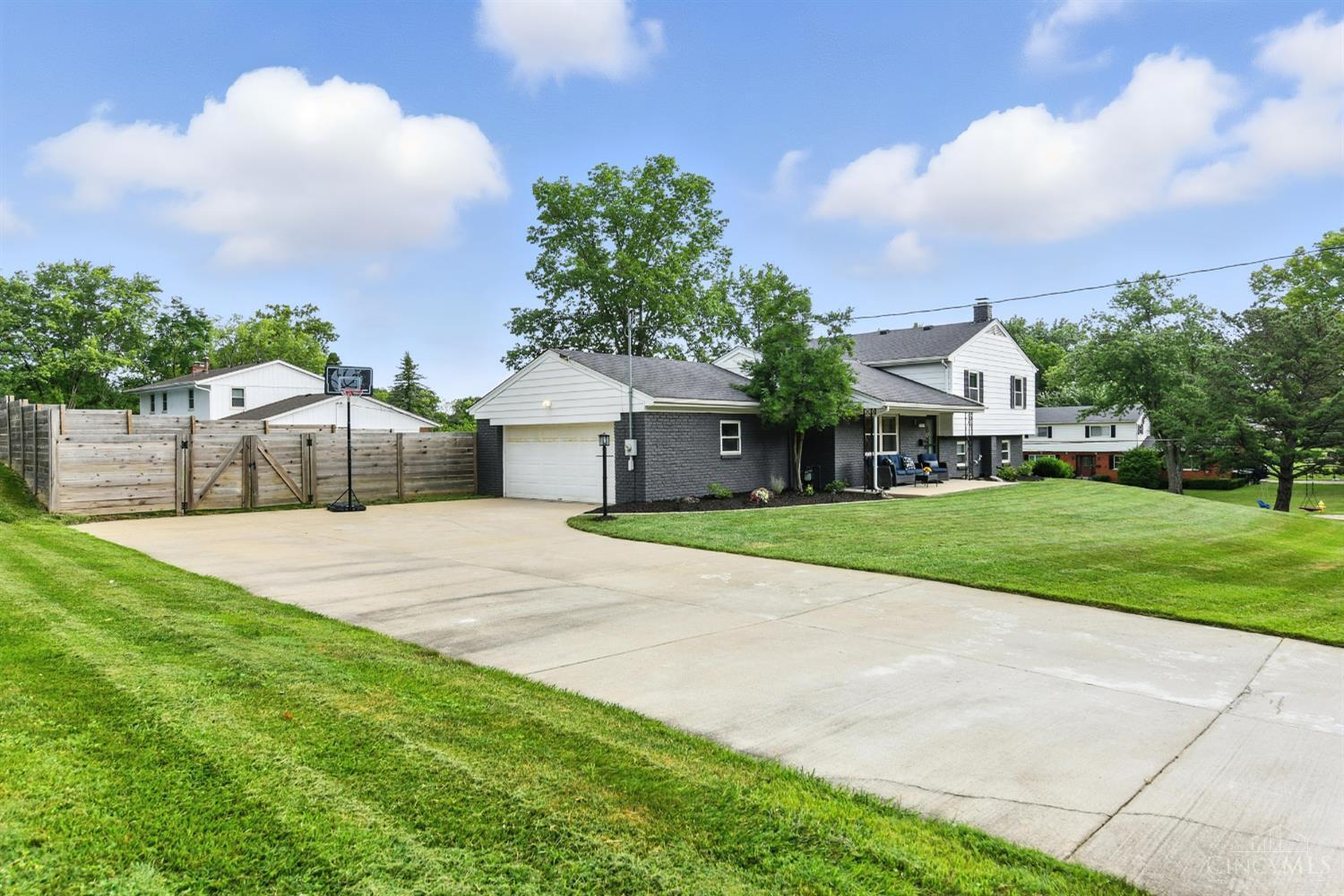 Property Photo: 8497 Highton Court OH 45236