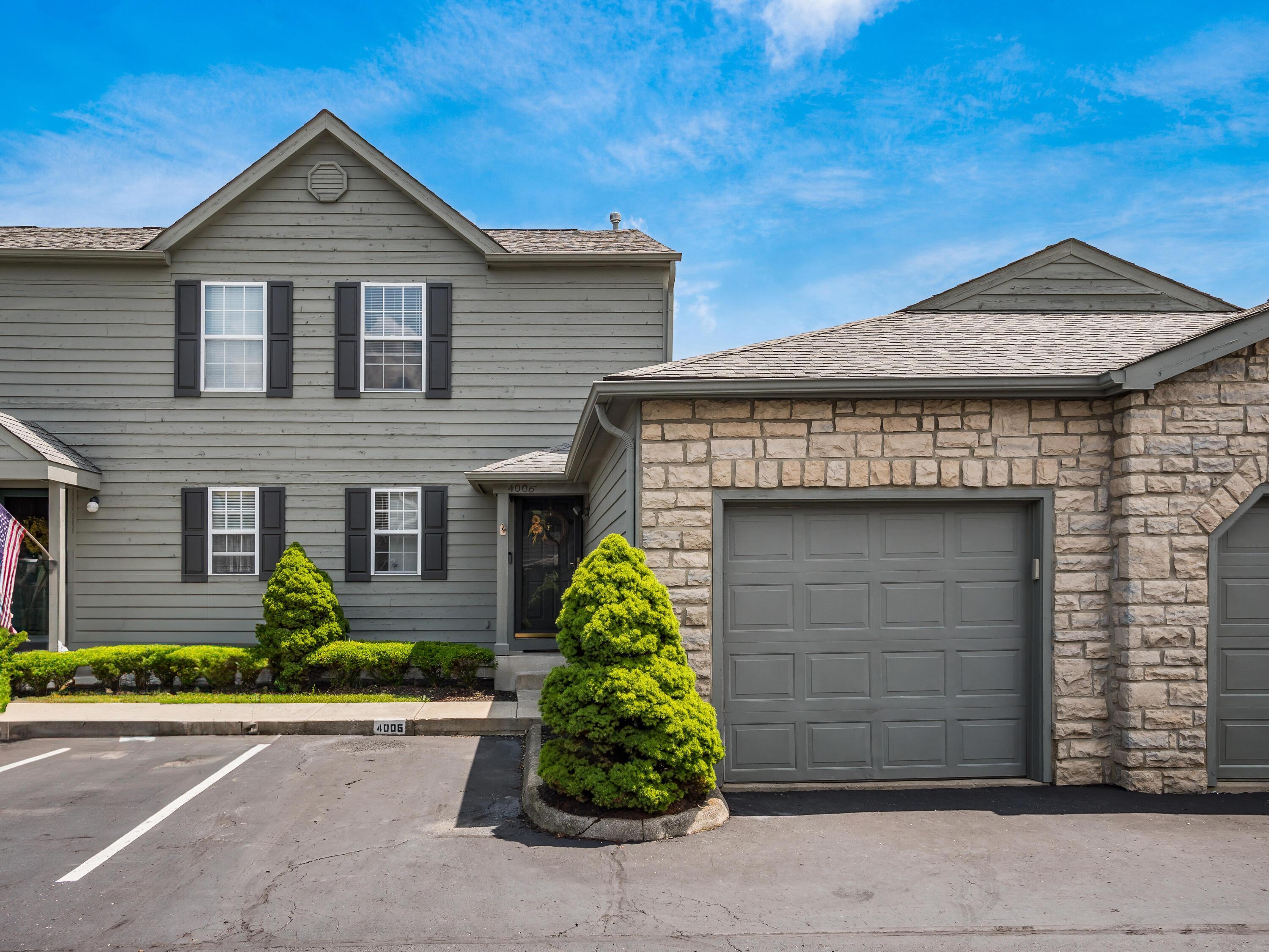 Property Photo: 4006 Blendon Grove Way OH 43230