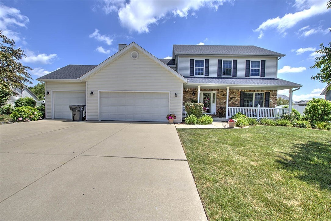 737 Phillip Circle  Forsyth IL 62535 photo