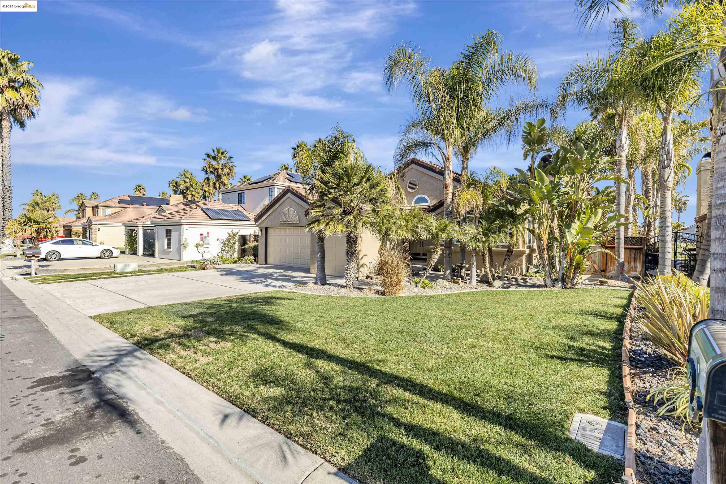 Property Photo: 5150 Edgeview Dr CA 94505