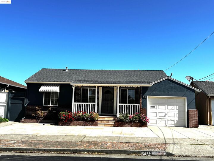 Property Photo: 2119 Lincoln Ave CA 94801