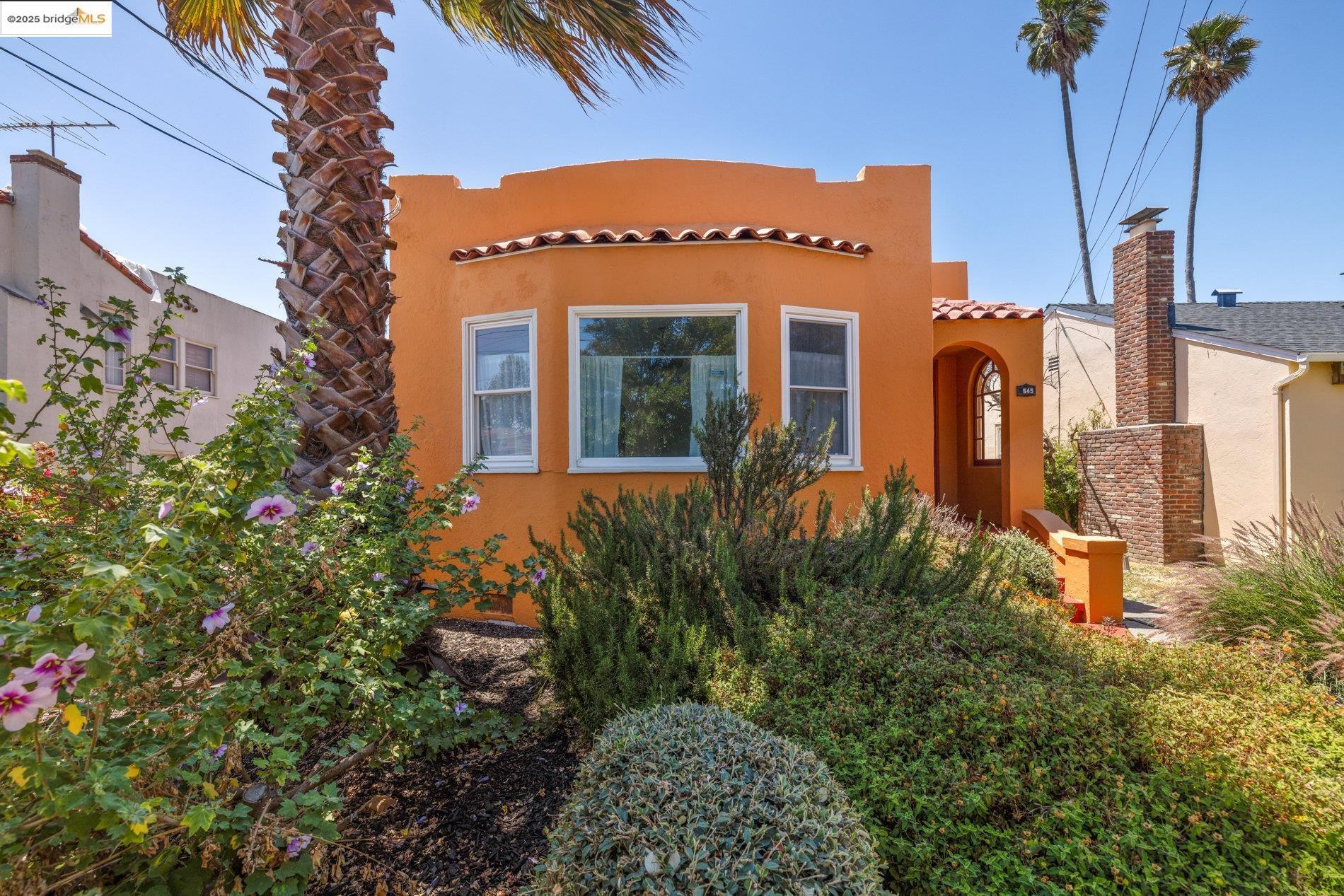 Property Photo: 645 35th Street CA 94805