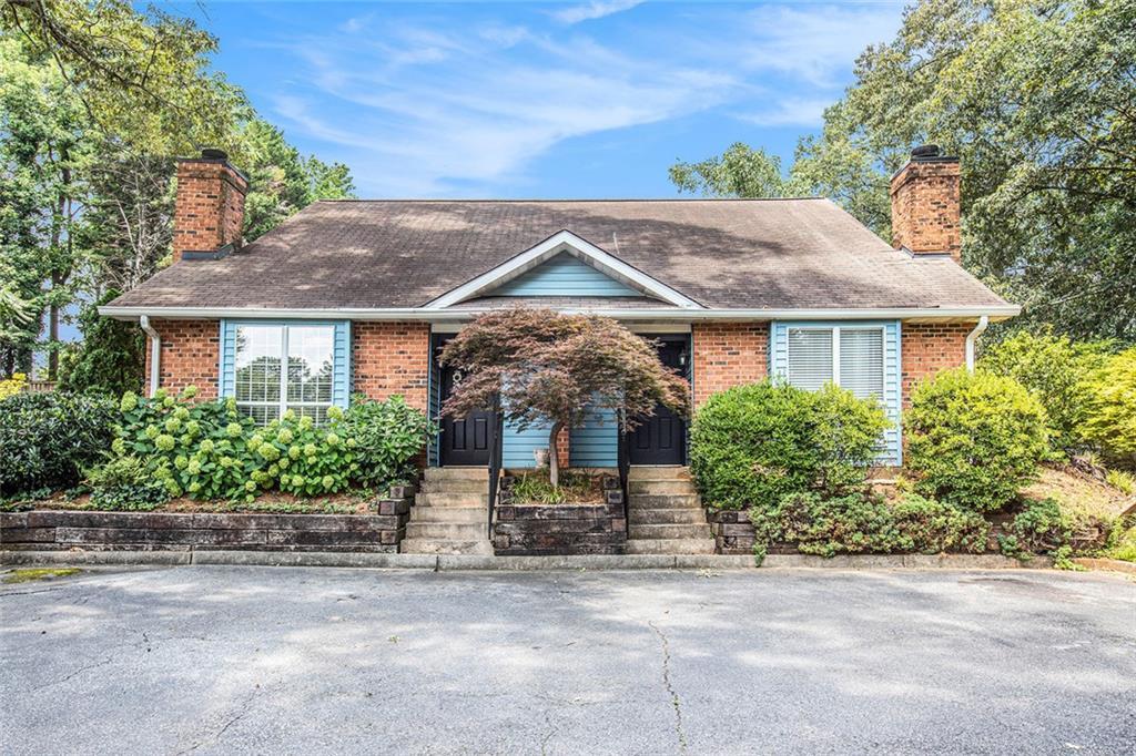 Property Photo: 1195 Minhinette Drive F GA 30075