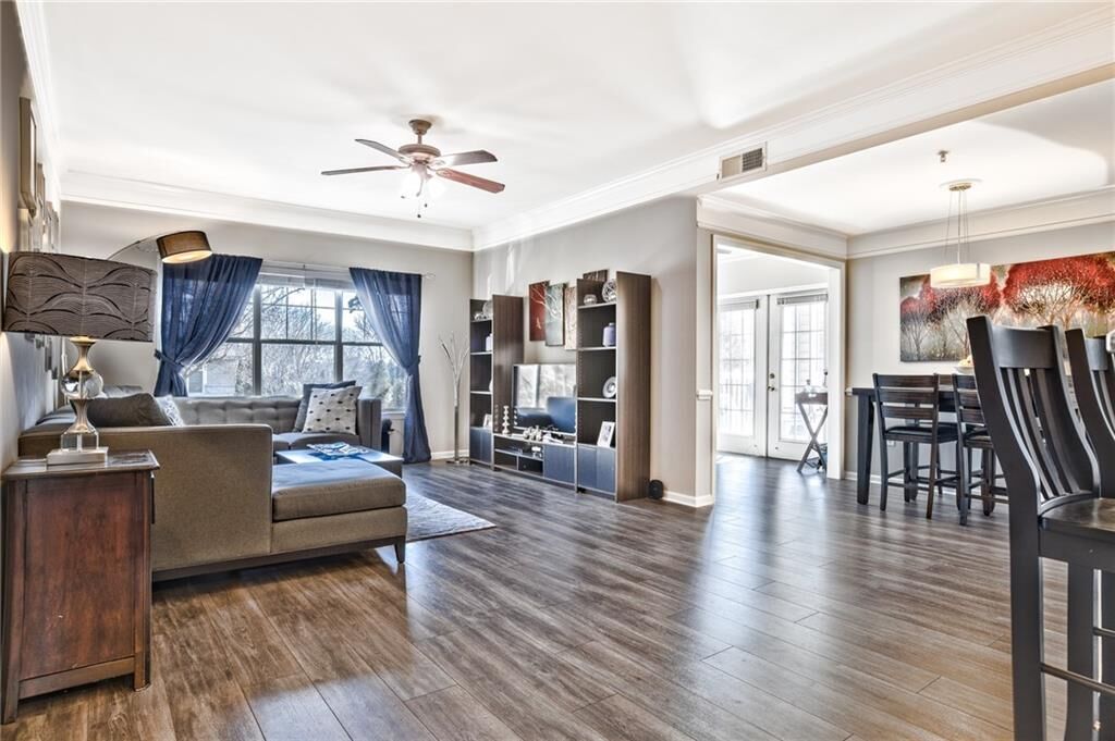 Property Photo: 2700 Pine Tree Road NE 1202 GA 30324