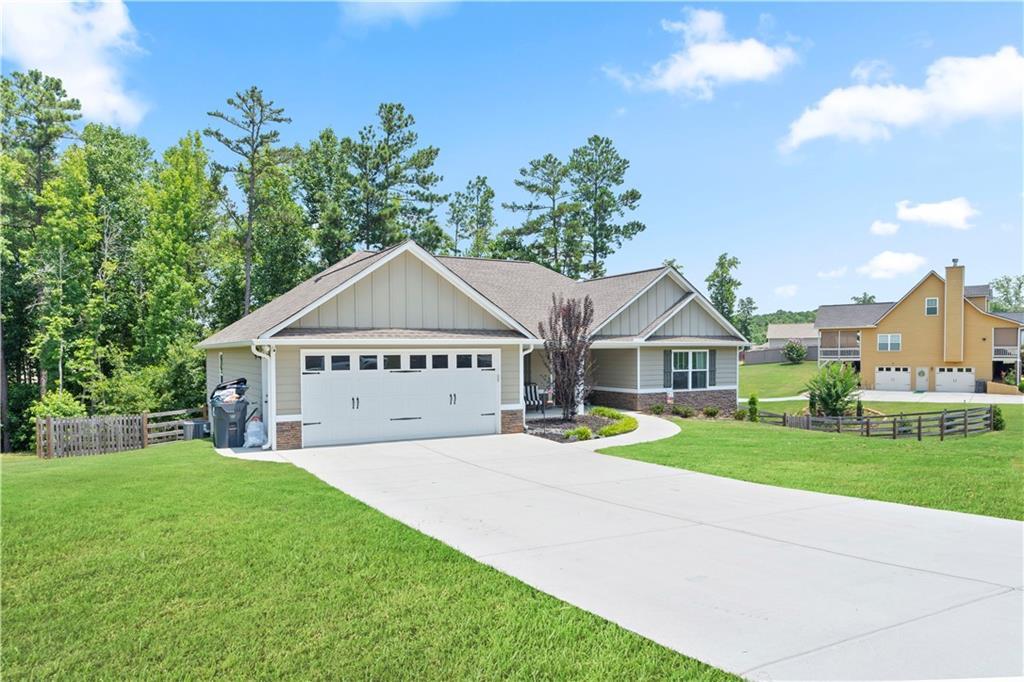 Property Photo: 325 Cranmore Place GA 30180