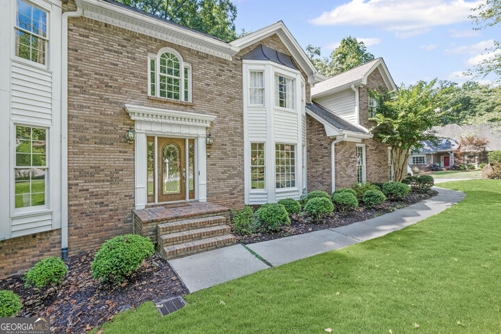 Property Photo:  925 Ferncroft Court  GA 30075 