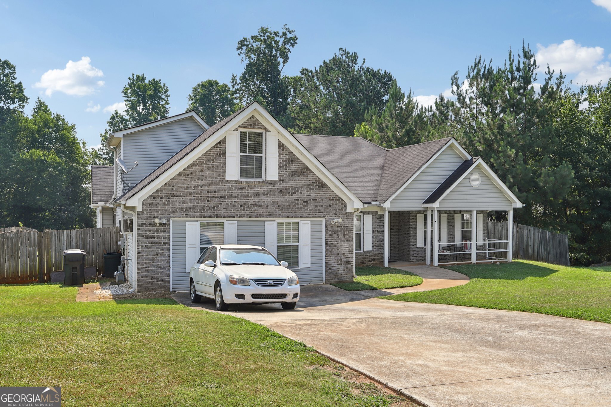 Property Photo: 740 Pebble Boulevard GA 30016