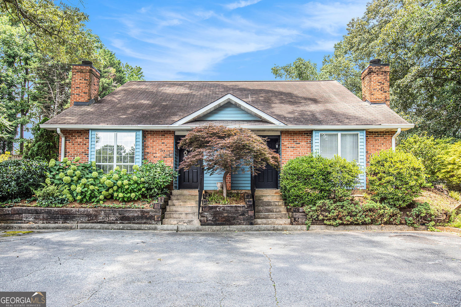 Property Photo: 1195 Minhinette Drive F GA 30075