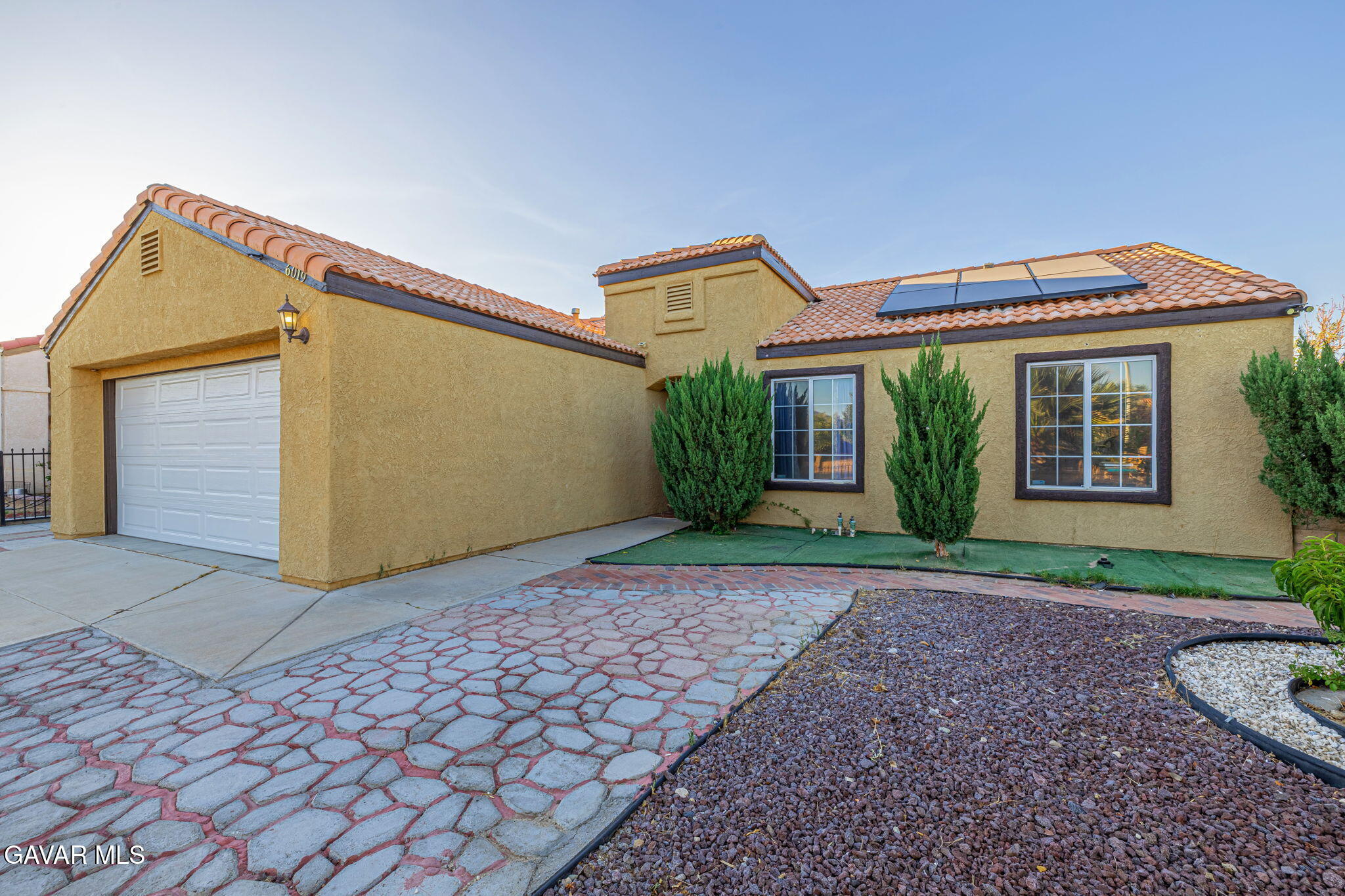 Property Photo:  6019 Diamond Street  CA 93552 