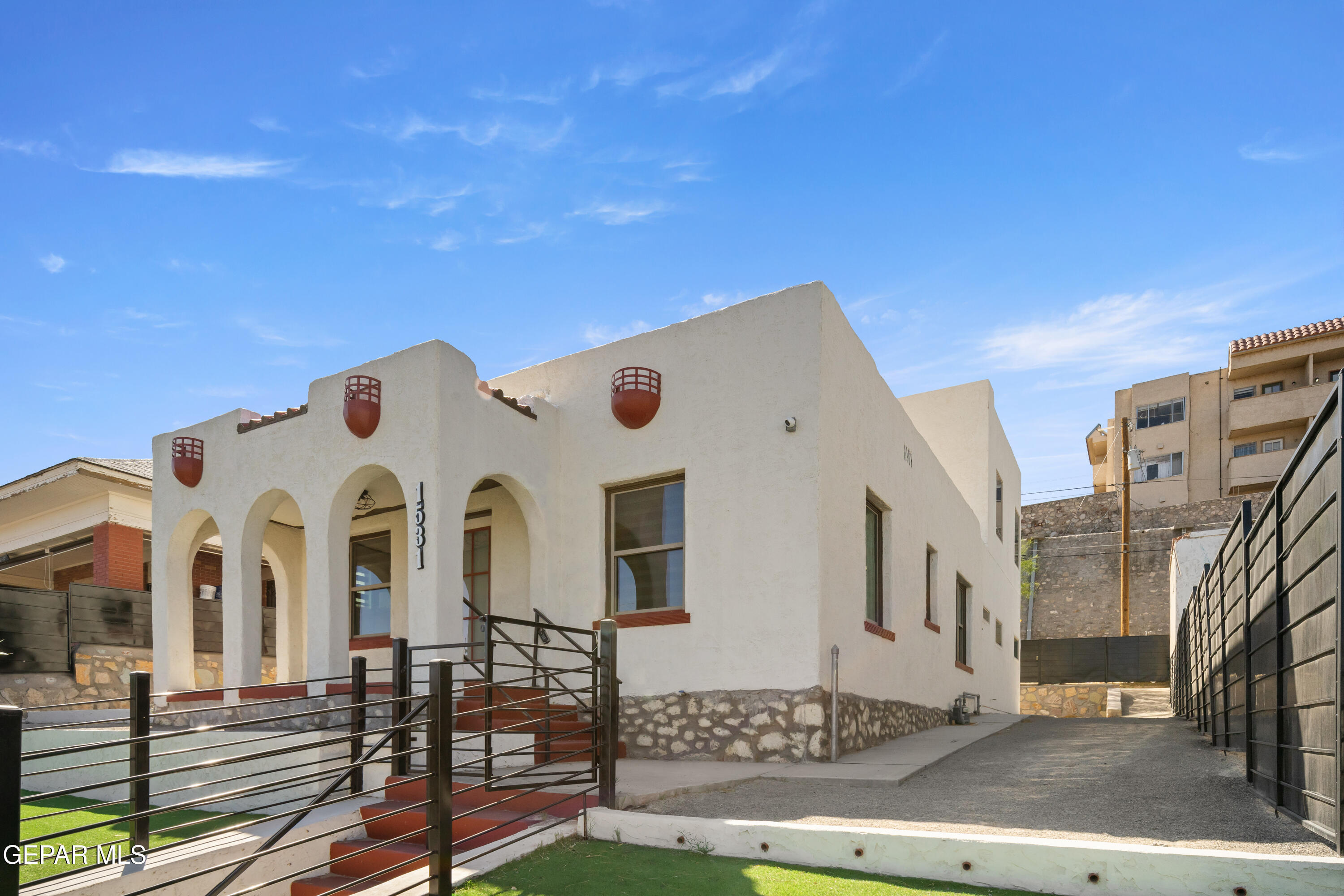1531 E Rio Grande Avenue  El Paso TX 79902 photo