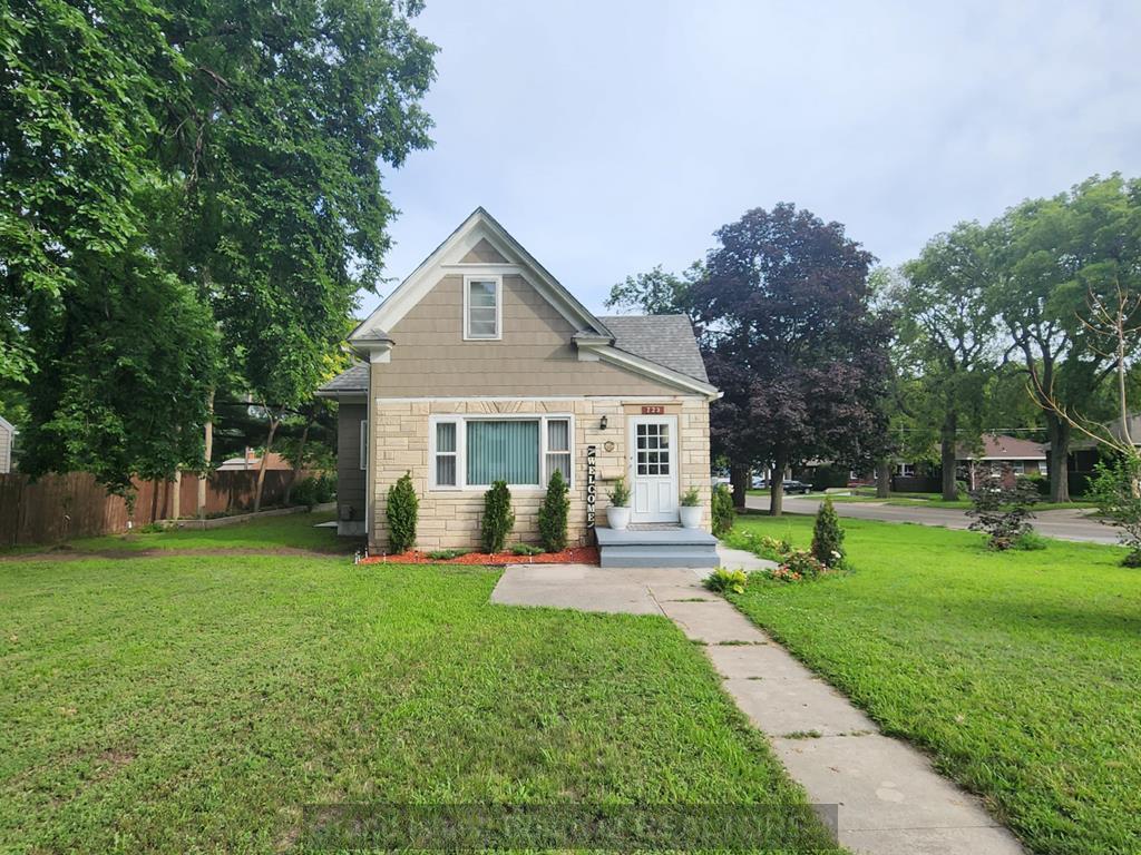723 W Charles St  Grand Island NE 68801 photo