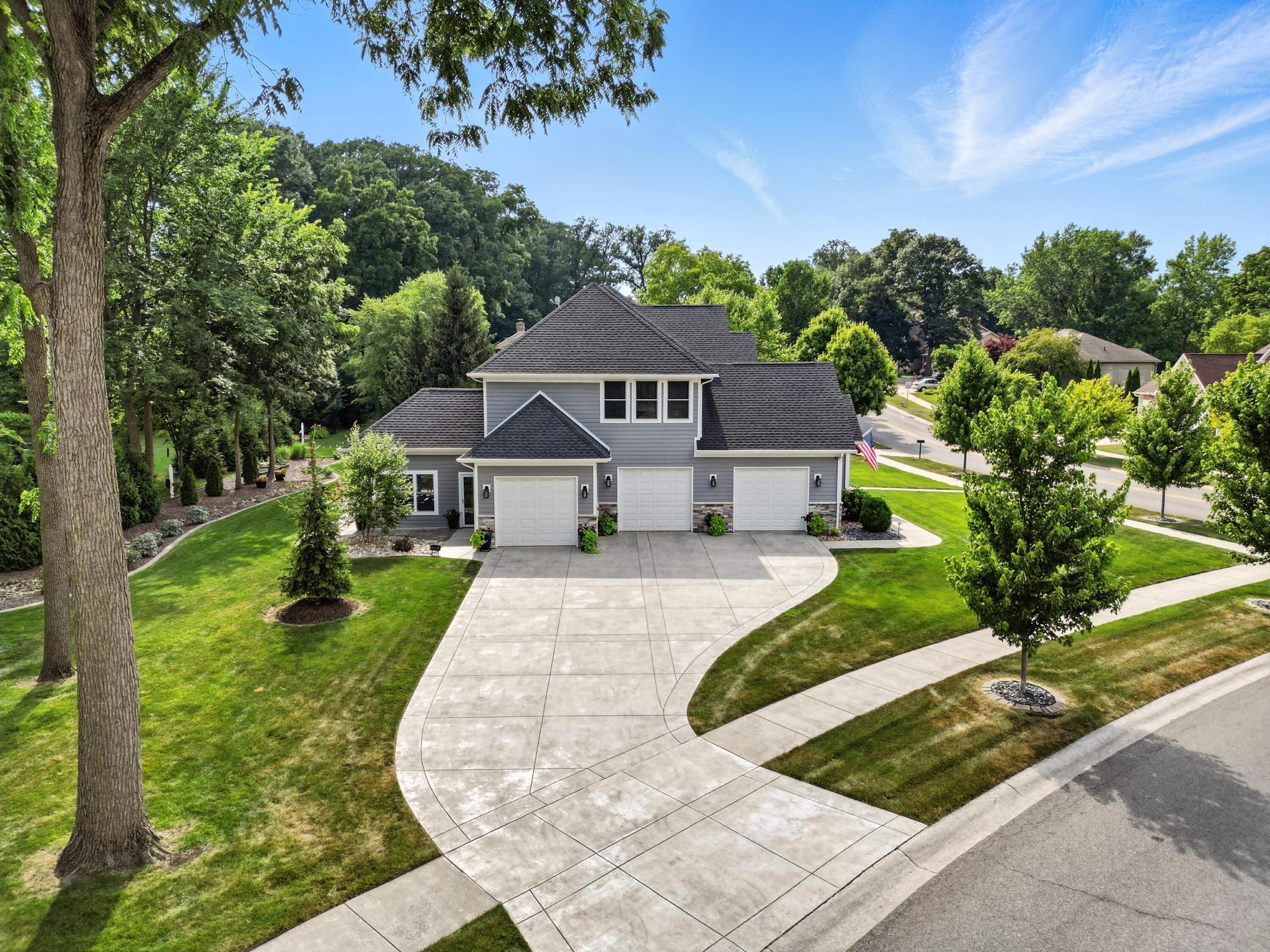 Property Photo: 1285 Greenview Place IN 46307