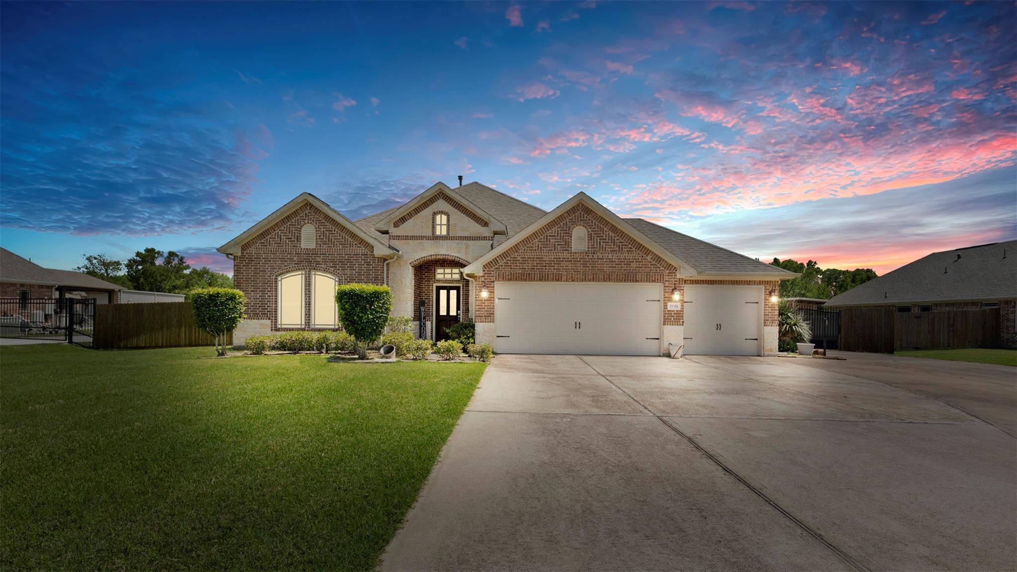 Property Photo: 15314 Icet Creek Ave TX 77523