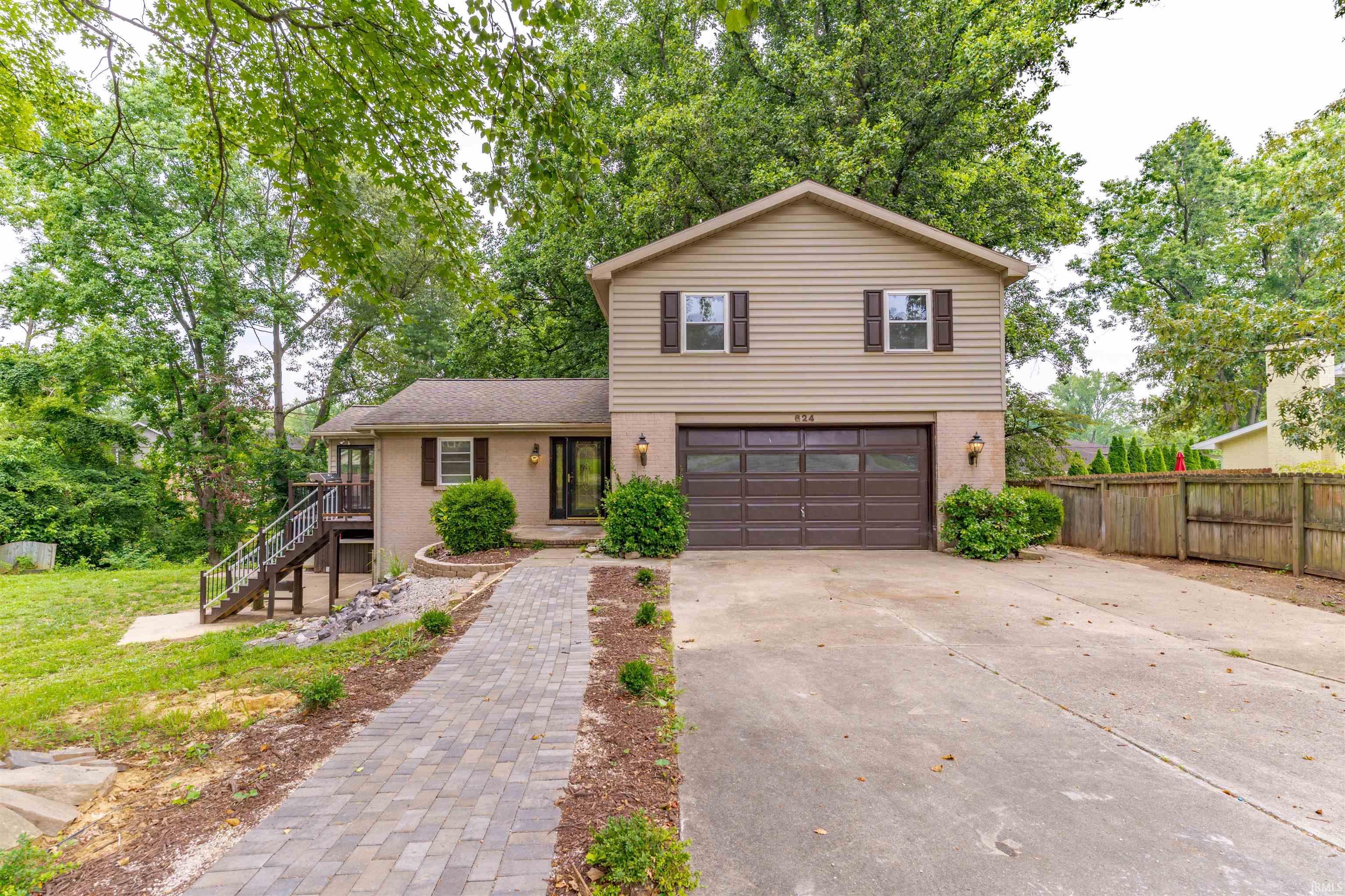 Property Photo: 624 Forest Park Drive IN 47630-1583