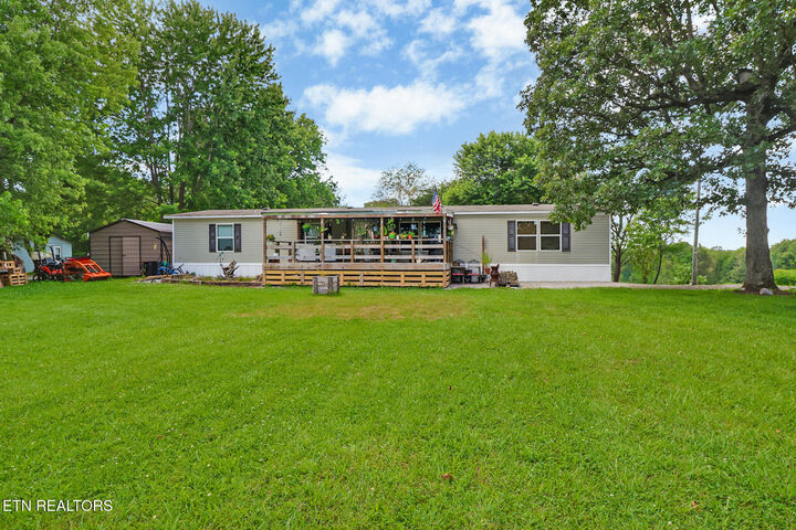 Property Photo: 12118 Lantana Rd TN 38572