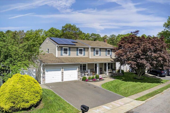 Property Photo:  326 Singingwood Drive  NY 11741 