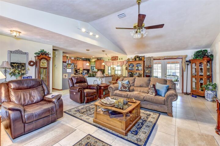 Property Photo: 2345 Tomoka Farms Road FL 32128