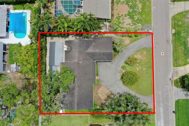 Property Photo:  3275 Walnut Street NE  FL 33704 