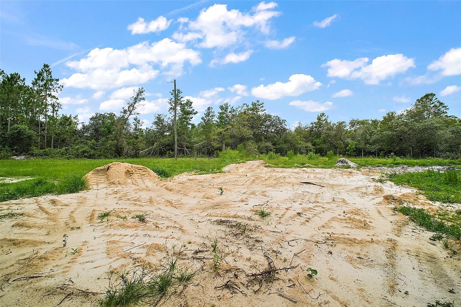 Property Photo:  52151 State Road 19  FL 32702 